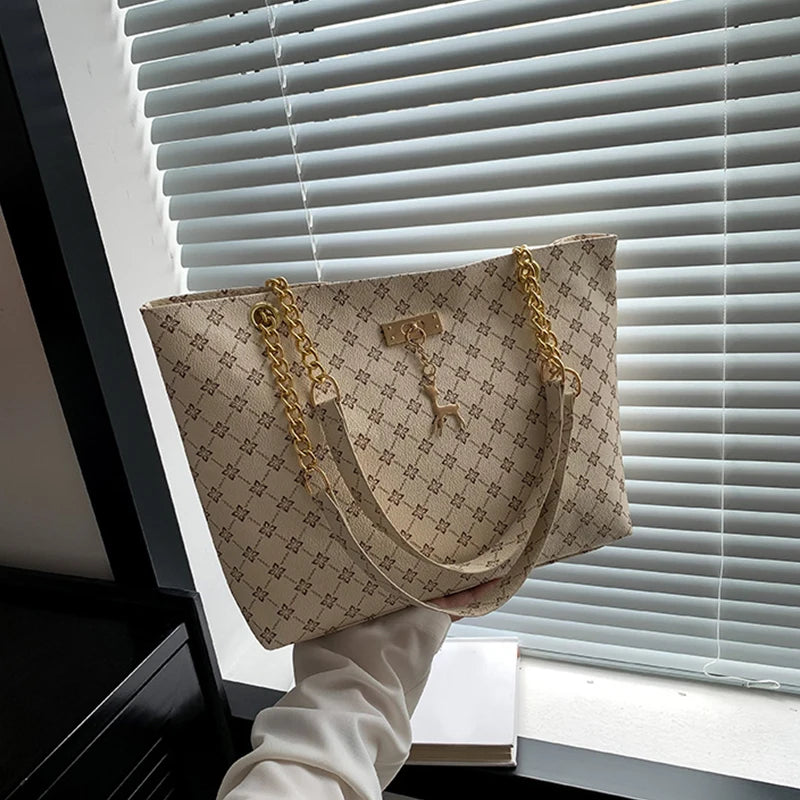 New Presbyopia Handbag Texture Soft Leather Large Capacity Tote Women Bag With Hanging Accessories Shoulder Bag Erobaa
