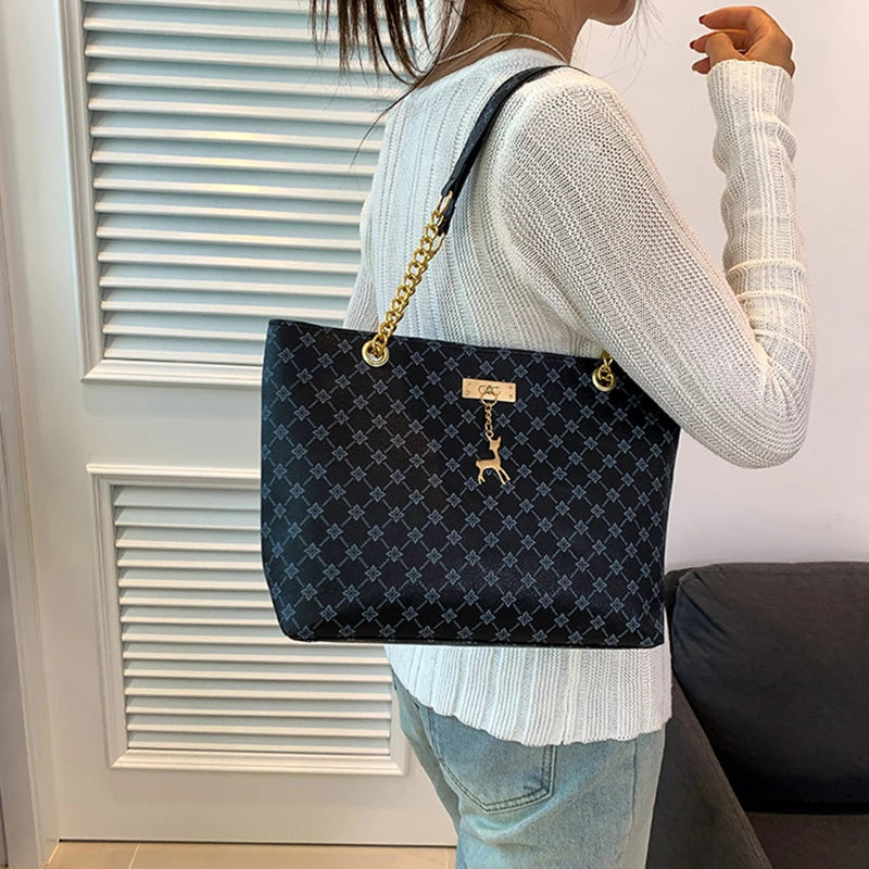 New Presbyopia Handbag Texture Soft Leather Large Capacity Tote Women Bag With Hanging Accessories Shoulder Bag Erobaa