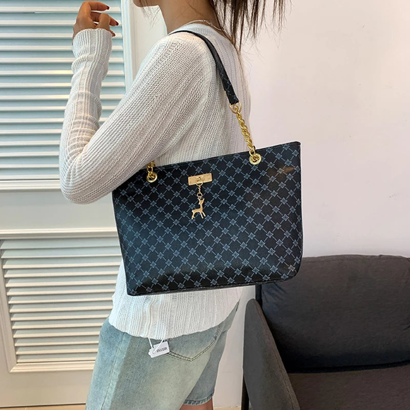 New Presbyopia Handbag Texture Soft Leather Large Capacity Tote Women Bag With Hanging Accessories Shoulder Bag Erobaa