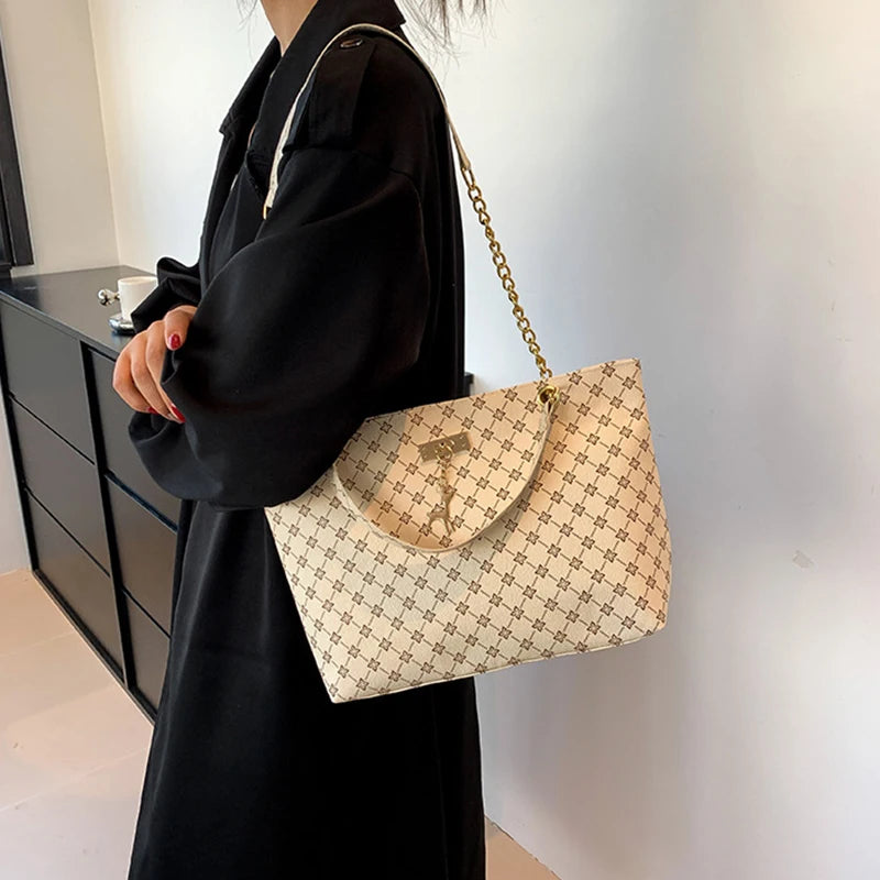 New Presbyopia Handbag Texture Soft Leather Large Capacity Tote Women Bag With Hanging Accessories Shoulder Bag Erobaa
