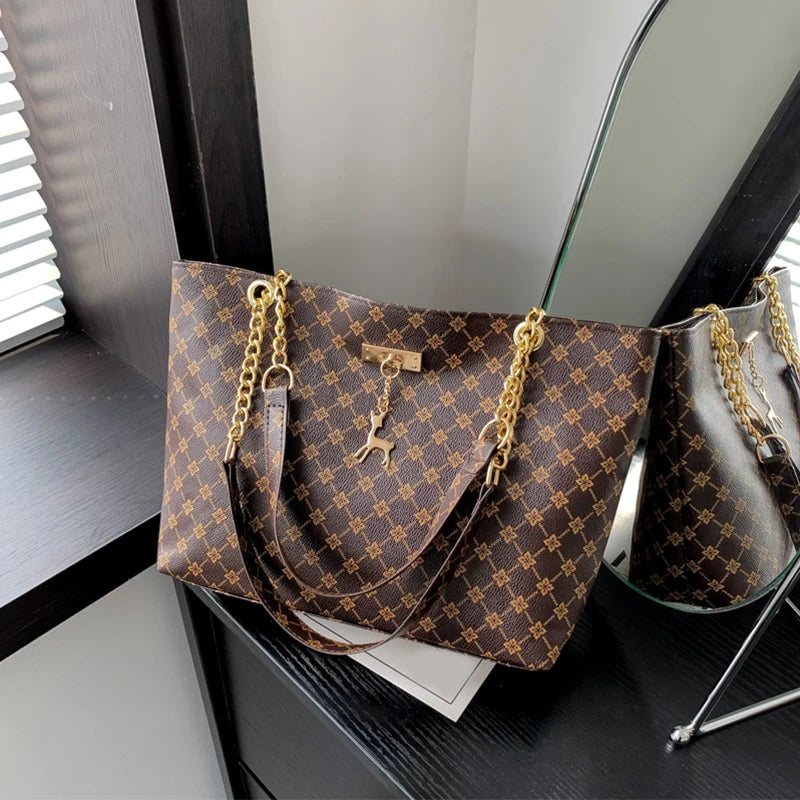 New Presbyopia Handbag Texture Soft Leather Large Capacity Tote Women Bag With Hanging Accessories Shoulder Bag Erobaa