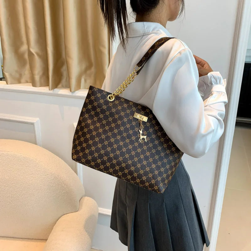 New Presbyopia Handbag Texture Soft Leather Large Capacity Tote Women Bag With Hanging Accessories Shoulder Bag Erobaa
