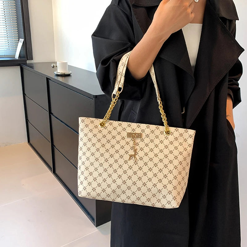 New Presbyopia Handbag Texture Soft Leather Large Capacity Tote Women Bag With Hanging Accessories Shoulder Bag Erobaa