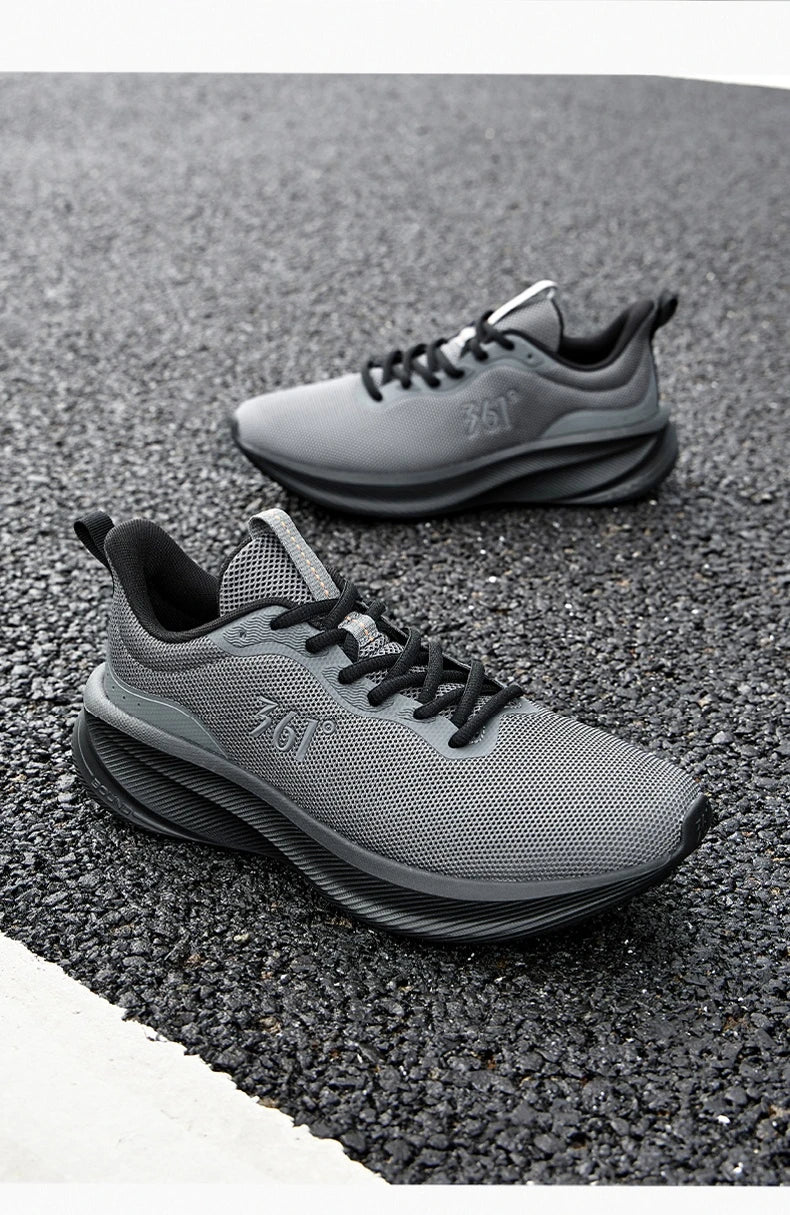Shoes Lightweight Wear Resistant Shock Absorb Breathable Soft Soled Male Sneakers